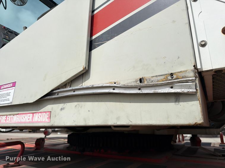 image for item YA3552 2012 Link-Belt RTC8030 crane