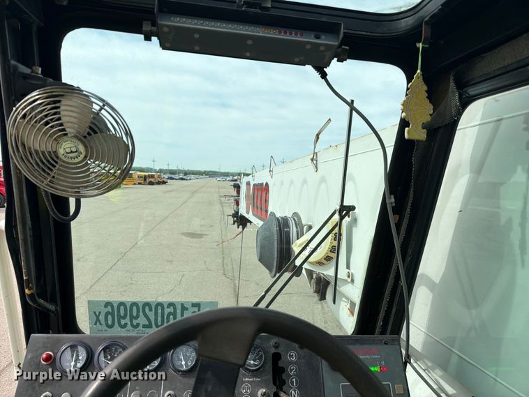 image for item YA3552 2012 Link-Belt RTC8030 crane