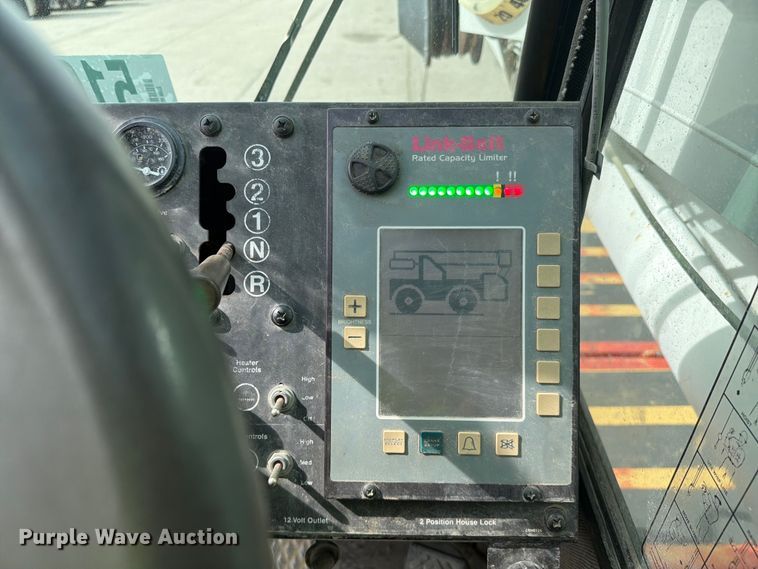 image for item YA3552 2012 Link-Belt RTC8030 crane
