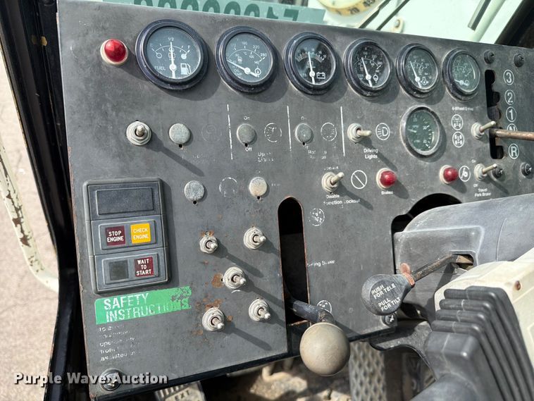 image for item YA3552 2012 Link-Belt RTC8030 crane