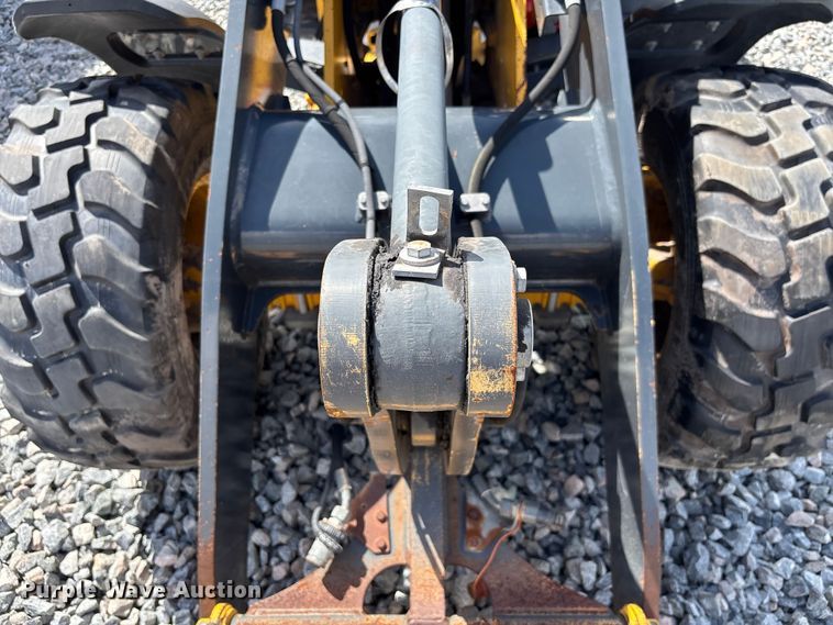 image for item YA3622 2021 John Deere 204L compact wheel loader