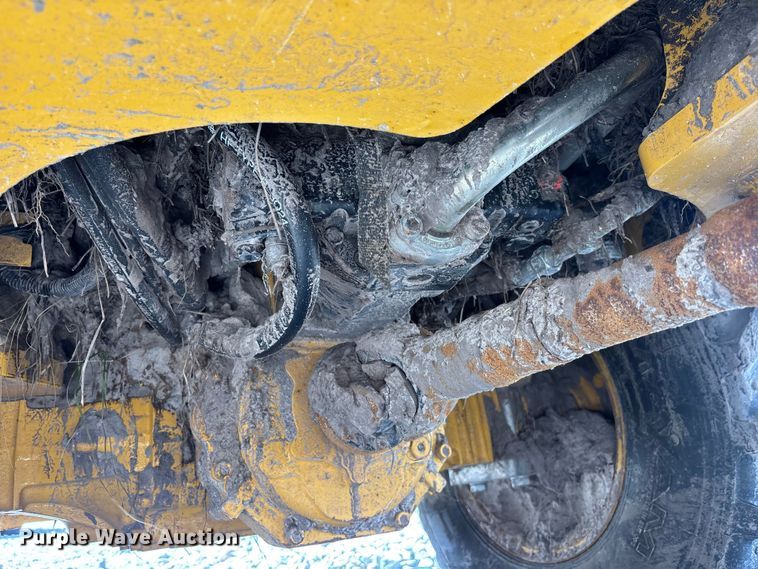 image for item YA3622 2021 John Deere 204L compact wheel loader