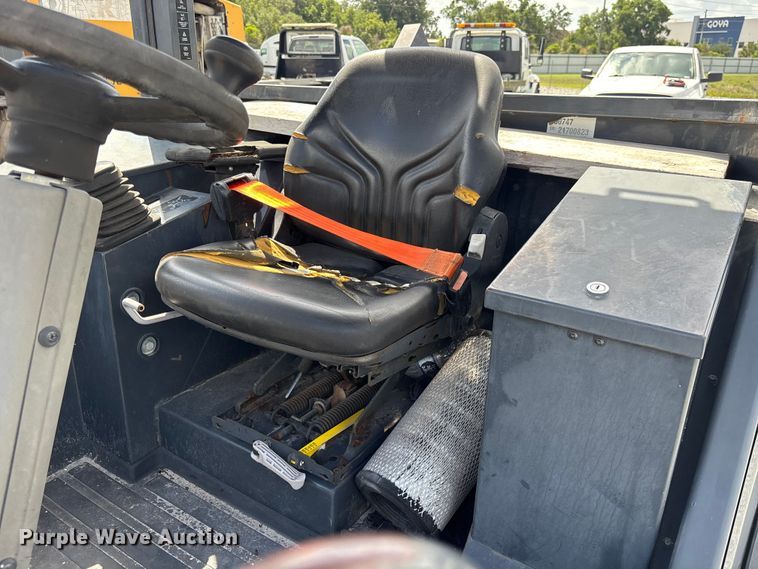 image for item YA3622 2021 John Deere 204L compact wheel loader