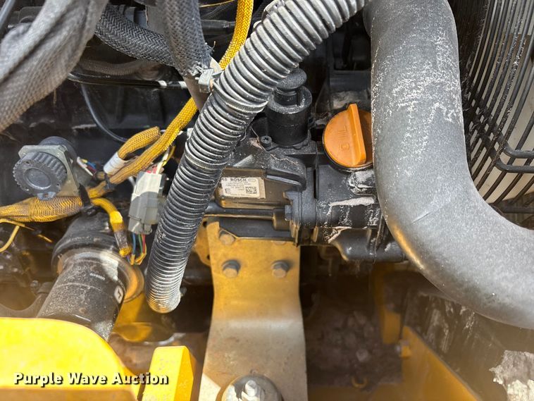 image for item YA3622 2021 John Deere 204L compact wheel loader