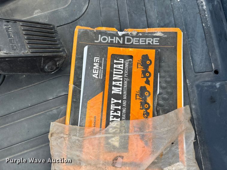 image for item YA3622 2021 John Deere 204L compact wheel loader