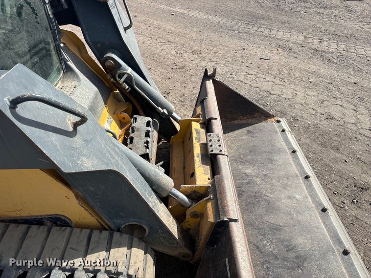 image for item YA3637 2013 John Deere 329D tracked skid steer loader