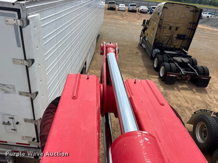 image for item YA3644 2015 Freightliner Business Class M2 forestry bucket truck