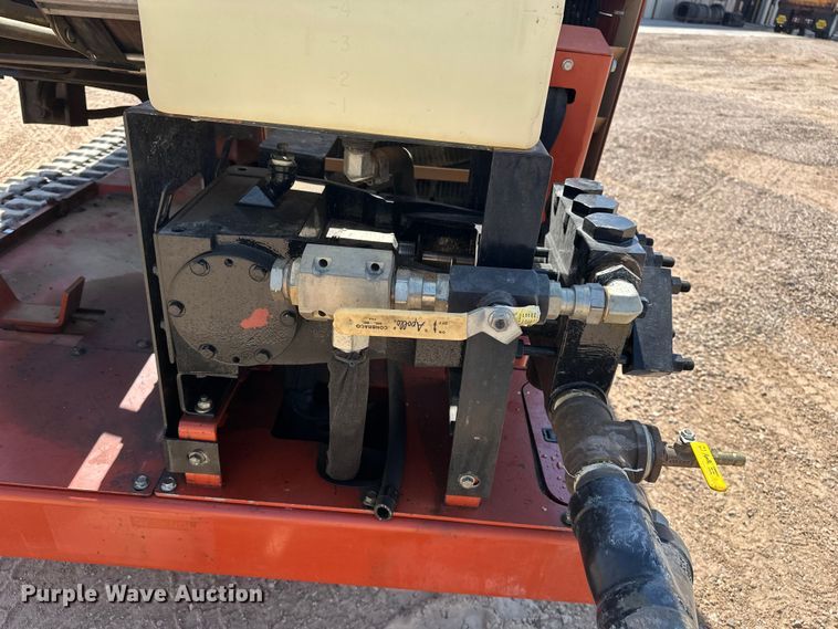 image for item EA4888 2001 Ditch Witch JT2720 directional boring unit