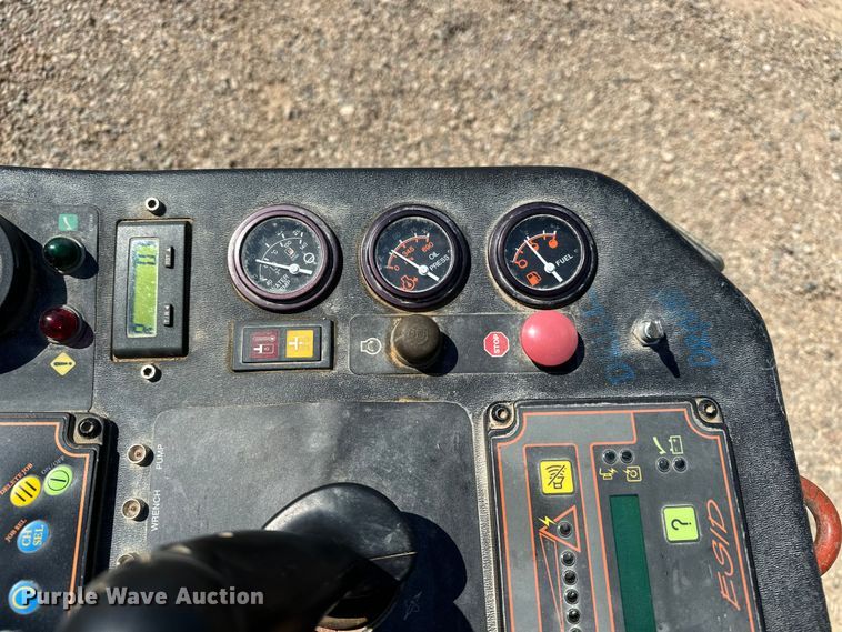 image for item EA4888 2001 Ditch Witch JT2720 directional boring unit