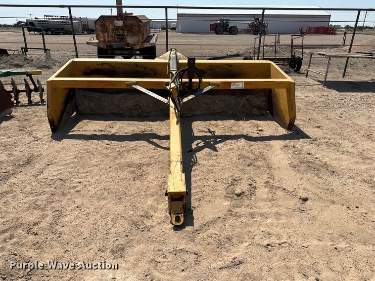 image for item EA4890 Land leveler