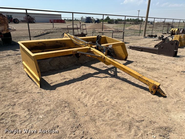 image for item EA4890 Land leveler