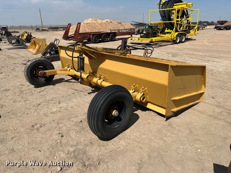 image for item EA4890 Land leveler
