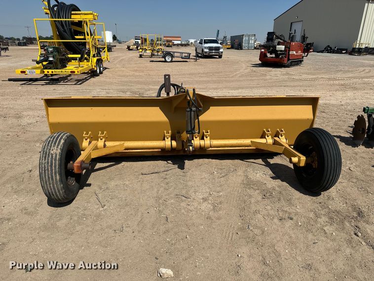 image for item EA4890 Land leveler