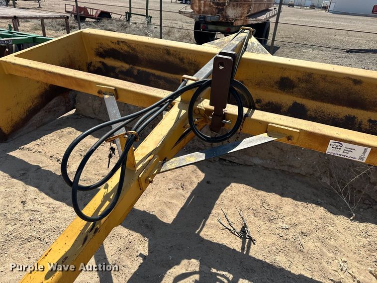 image for item EA4890 Land leveler