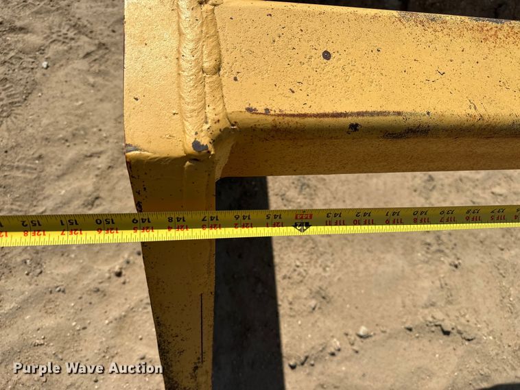 image for item EA4890 Land leveler