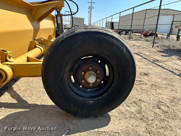 image for item EA4890 Land leveler