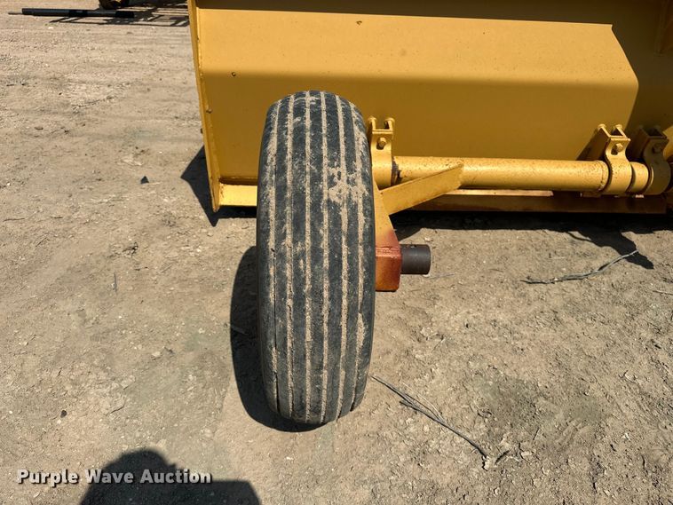 image for item EA4890 Land leveler