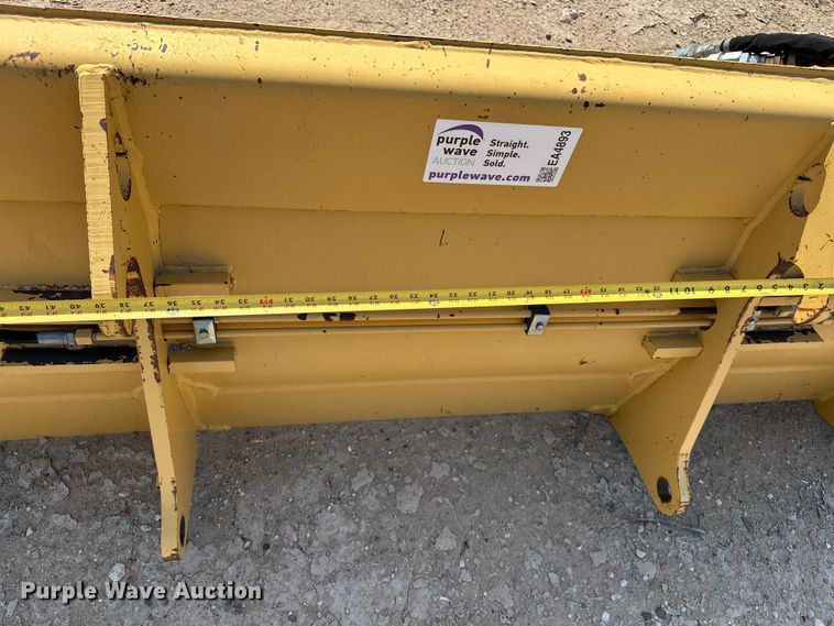 image for item EA4893 John Deere Worksite Pro four-in-one bucket