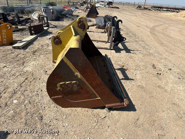 image for item EA4895 SEC excavator bucket