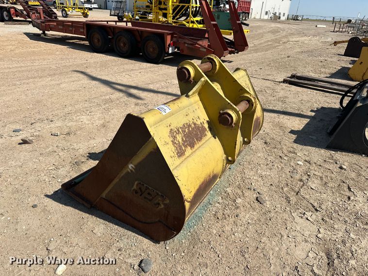 image for item EA4895 SEC excavator bucket