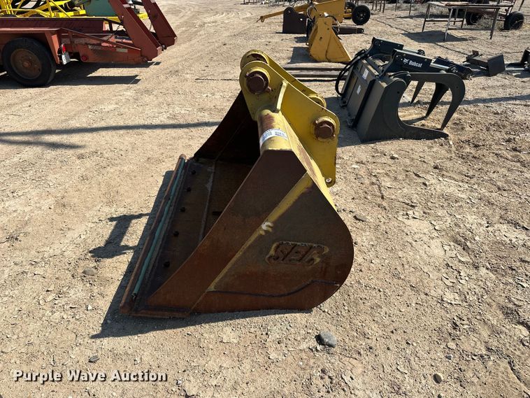 image for item EA4895 SEC excavator bucket