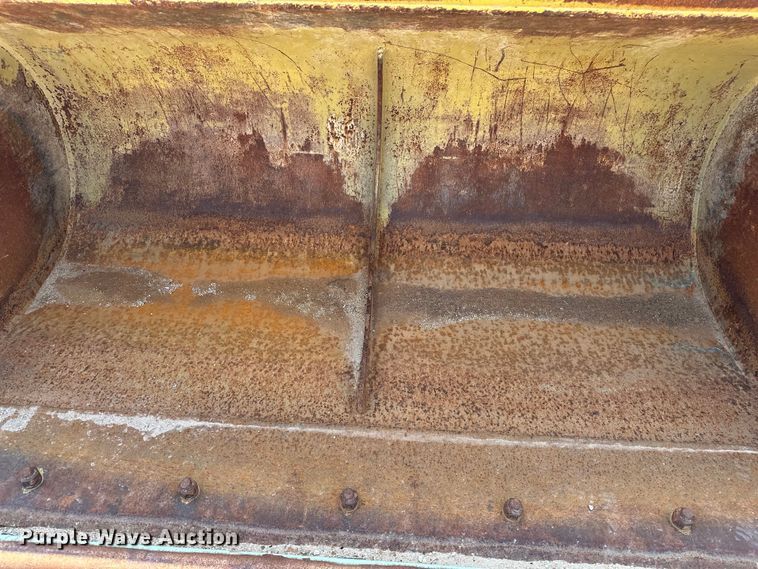 image for item EA4895 SEC excavator bucket