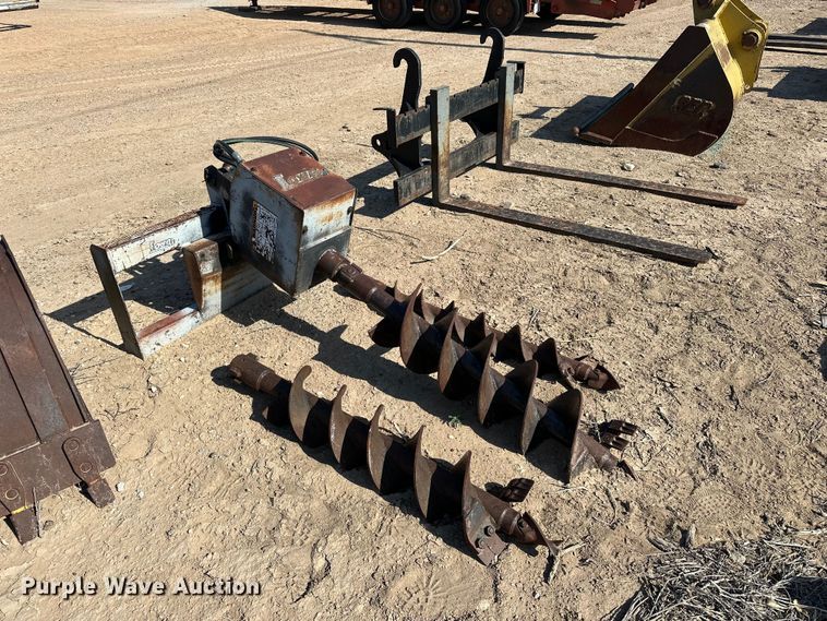 image for item EA4897 Lowe 1650E skid steer auger