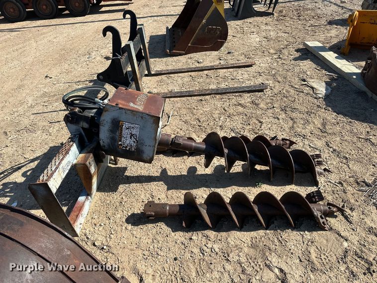 image for item EA4897 Lowe 1650E skid steer auger
