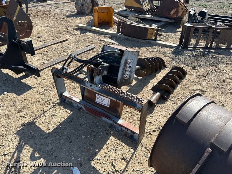image for item EA4897 Lowe 1650E skid steer auger