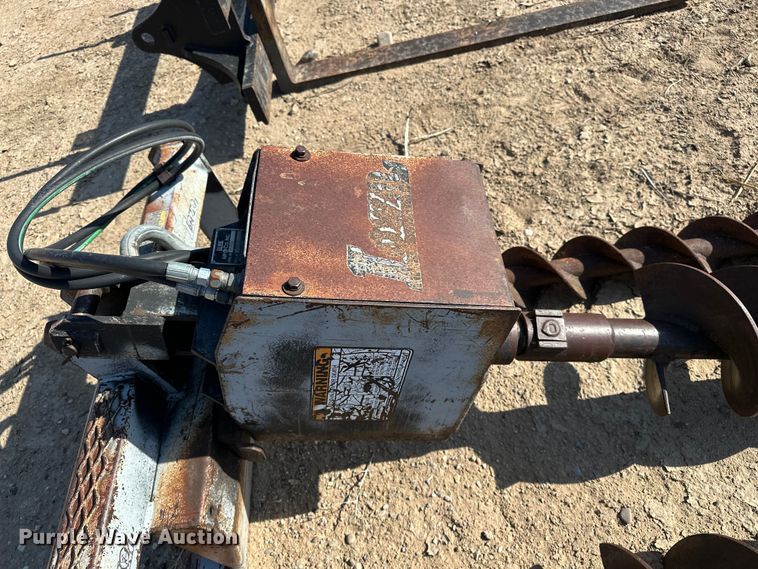 image for item EA4897 Lowe 1650E skid steer auger