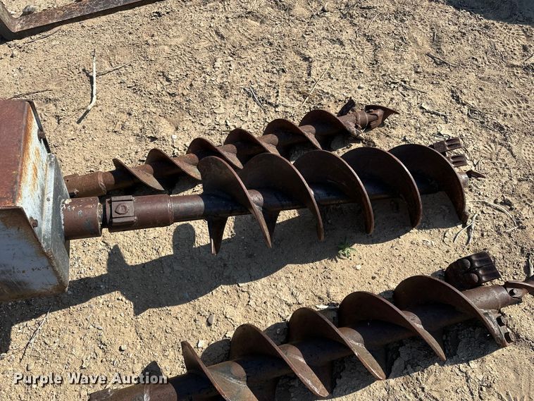 image for item EA4897 Lowe 1650E skid steer auger