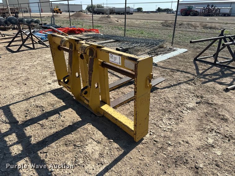 image for item EA4898 Caterpillar wheel loader forks
