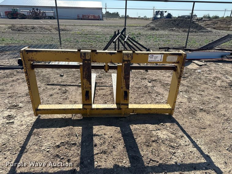 image for item EA4898 Caterpillar wheel loader forks