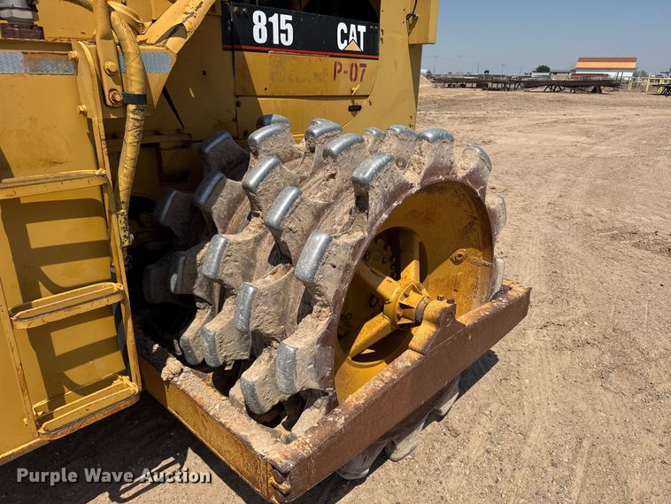 image for item EW4607 1979 Caterpillar 815 soil compactor