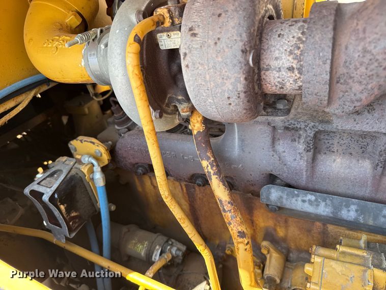 image for item EW4607 1979 Caterpillar 815 soil compactor