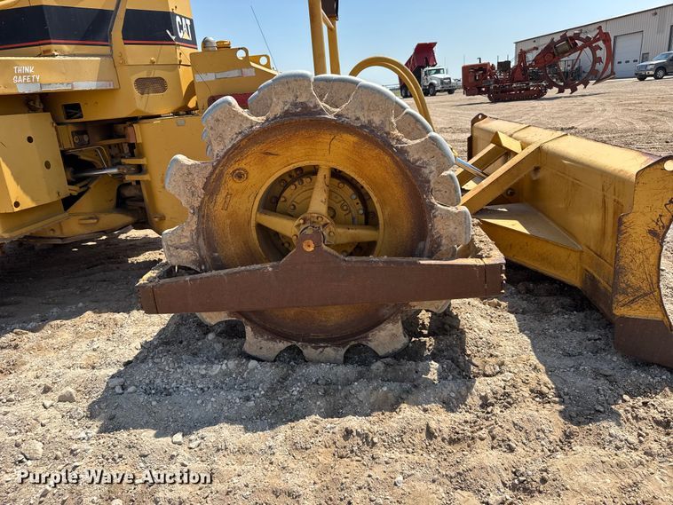 image for item EW4607 1979 Caterpillar 815 soil compactor