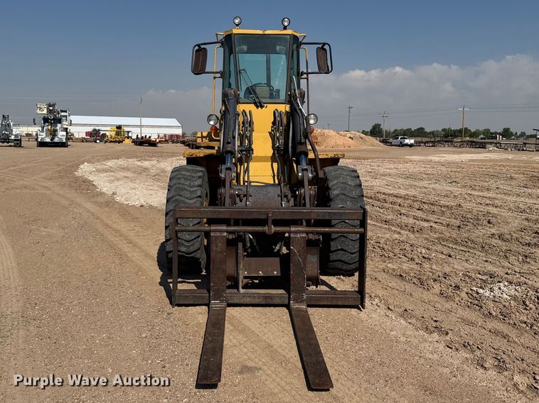image for item EW4608 1985 Caterpillar IT28 wheel loader