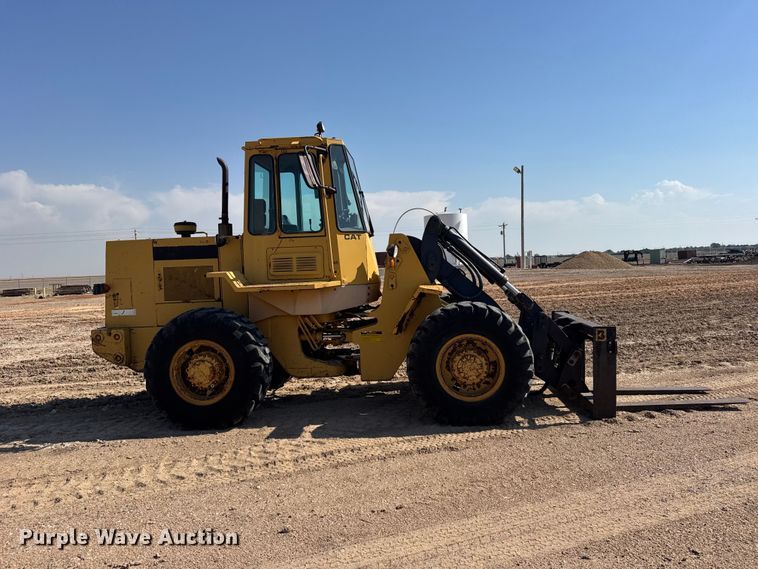 image for item EW4608 1985 Caterpillar IT28 wheel loader