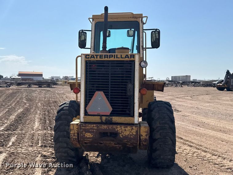 image for item EW4608 1985 Caterpillar IT28 wheel loader
