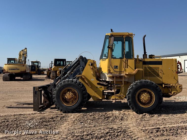 image for item EW4608 1985 Caterpillar IT28 wheel loader