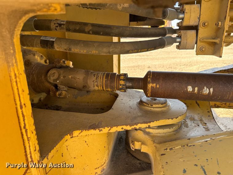 image for item EW4608 1985 Caterpillar IT28 wheel loader