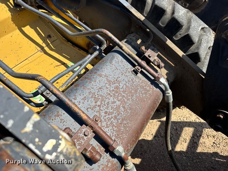 image for item EW4608 1985 Caterpillar IT28 wheel loader
