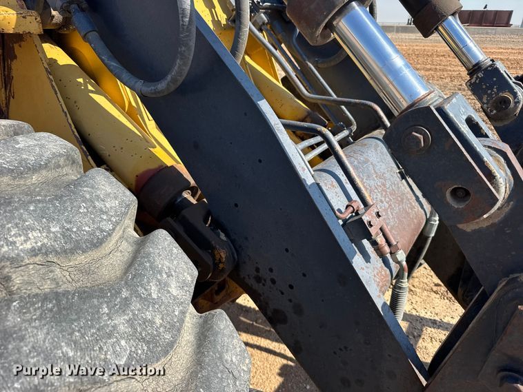 image for item EW4608 1985 Caterpillar IT28 wheel loader
