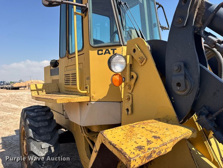 image for item EW4608 1985 Caterpillar IT28 wheel loader