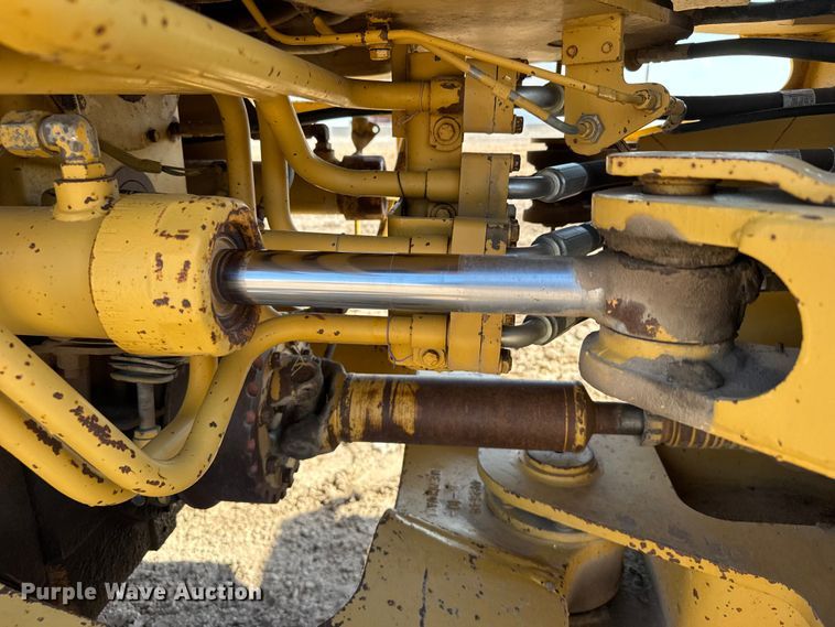 image for item EW4608 1985 Caterpillar IT28 wheel loader