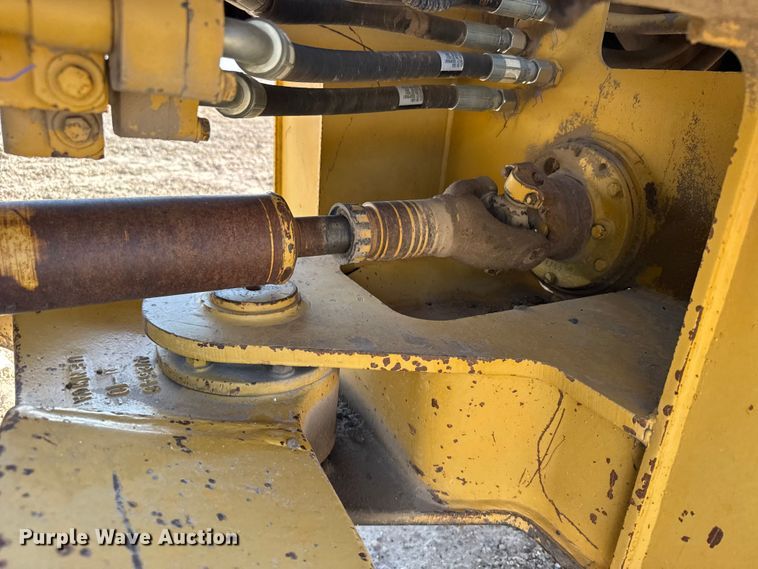 image for item EW4608 1985 Caterpillar IT28 wheel loader