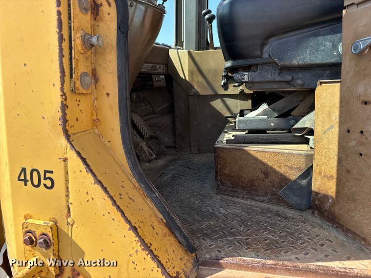 image for item EW4608 1985 Caterpillar IT28 wheel loader