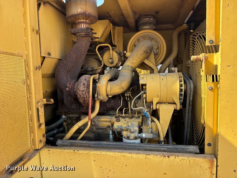 image for item EW4608 1985 Caterpillar IT28 wheel loader