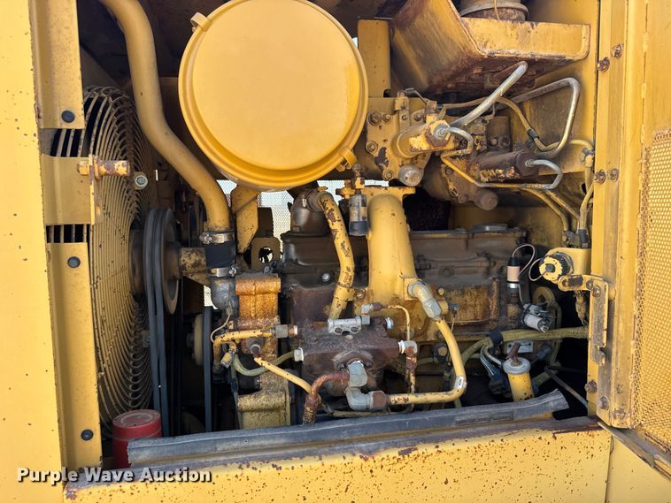 image for item EW4608 1985 Caterpillar IT28 wheel loader