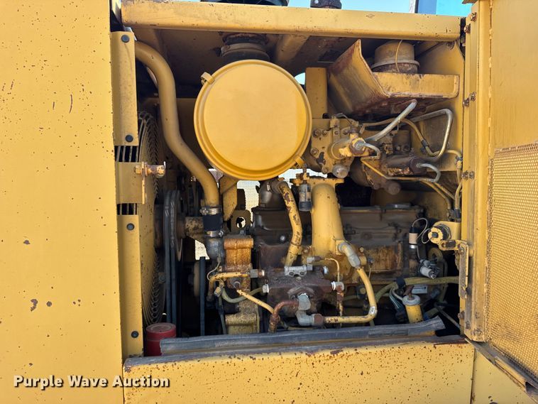 image for item EW4608 1985 Caterpillar IT28 wheel loader